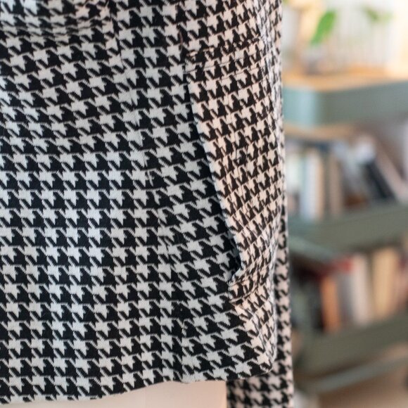 Cabi #3905 Houndstooth Shawl & Blazer // Jacket Size M w/shoulder pads - Picture 3 of 16